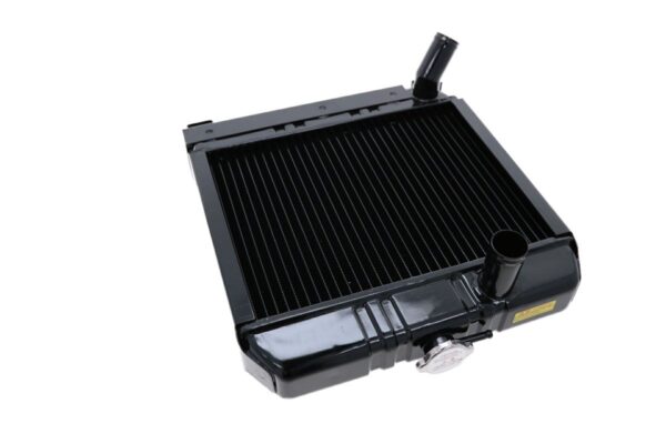 Radiateur Kubota L175, L185, L1500, L1501 – Image 2