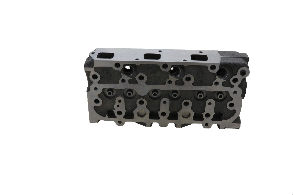 Culasse à injection indirecte Kubota D902