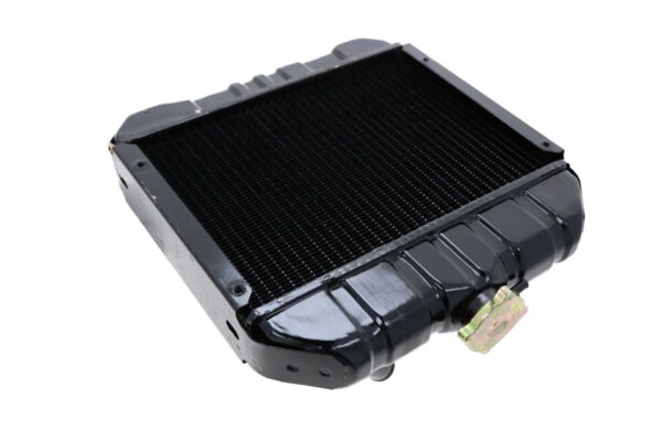 Radiateur Kubota B6000 – Image 3