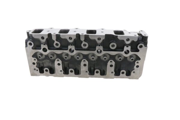 Culasse injection directe Yanmar 4TNV84, 4TNV88, KOMATSU 4D84E, S4D84E, 4D88E, John Deere, Gehl, Hitachi, Takeuchi, Etc. – Image 2